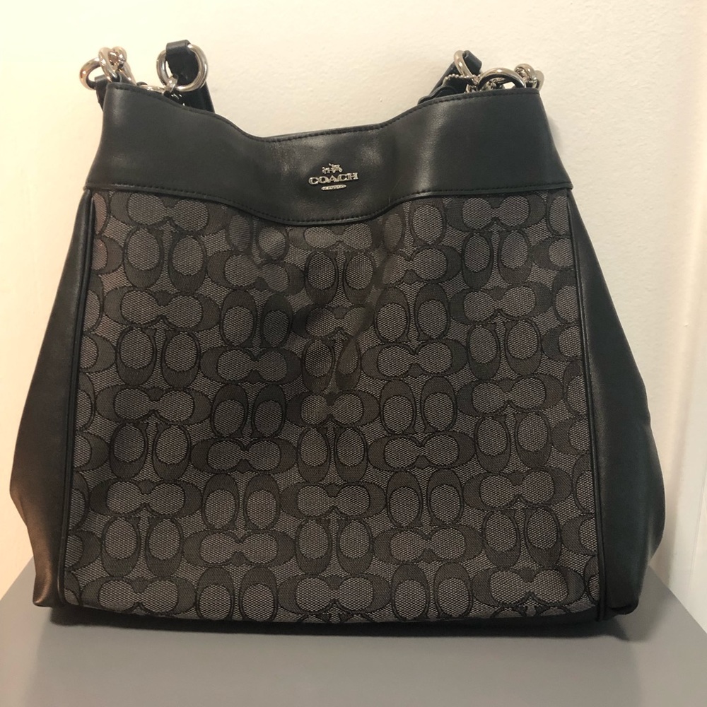 Coach shoulder bag